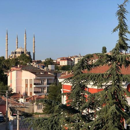 White Blue Hotel Edirne Bagian luar foto