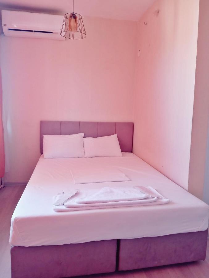 White Blue Hotel Edirne Bagian luar foto