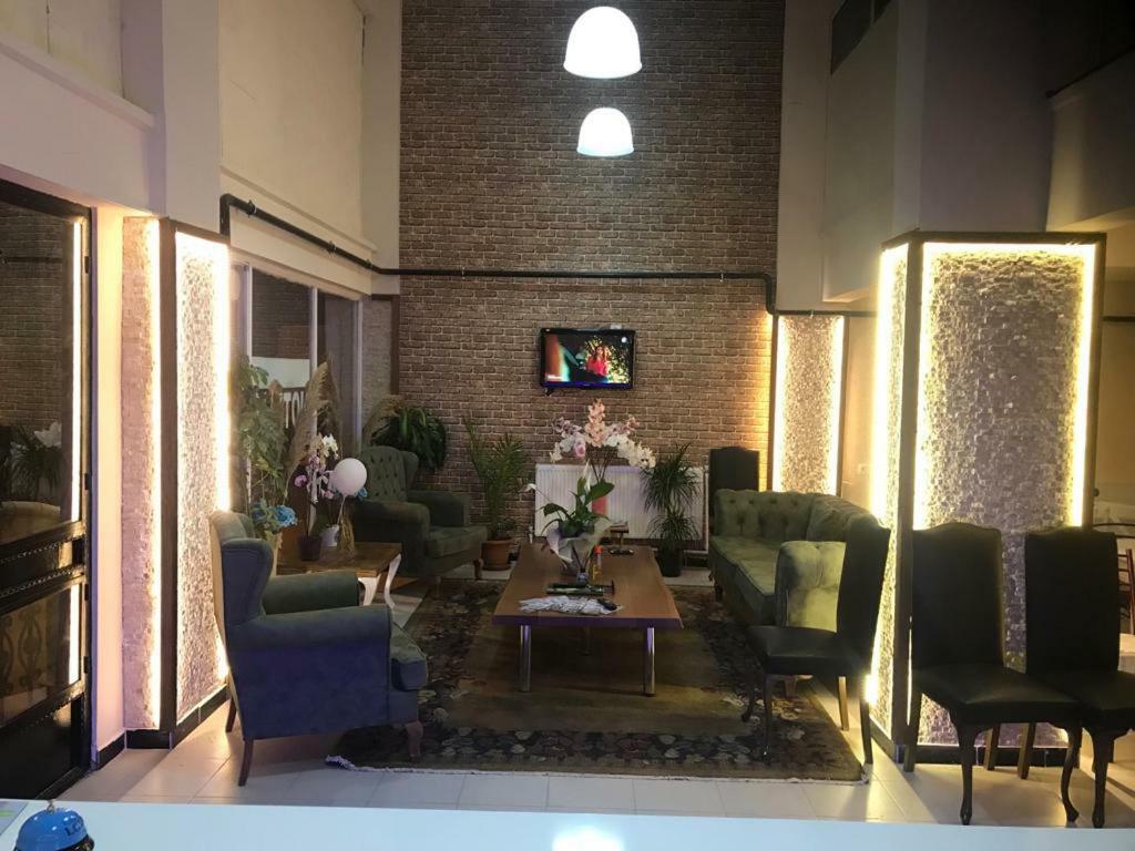 White Blue Hotel Edirne Bagian luar foto