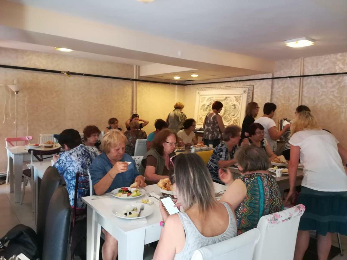 White Blue Hotel Edirne Bagian luar foto
